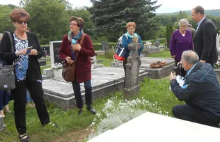 Elszakíthatatlan sváb gyökerek borítóképe