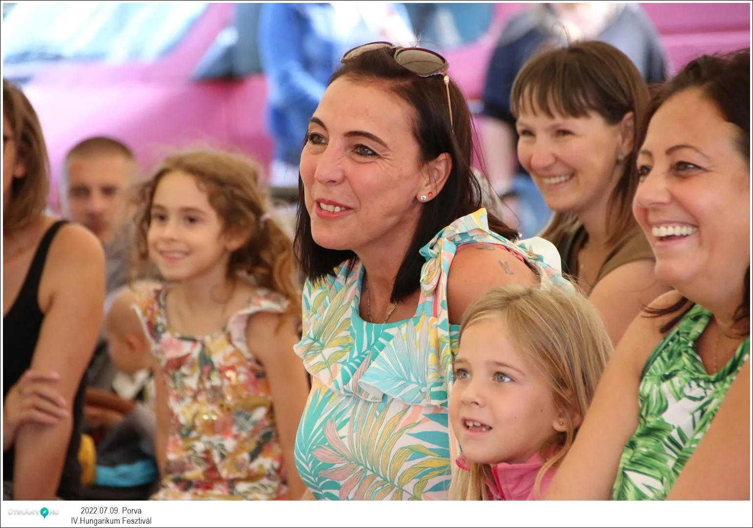 Fotók, Útirány.hu: