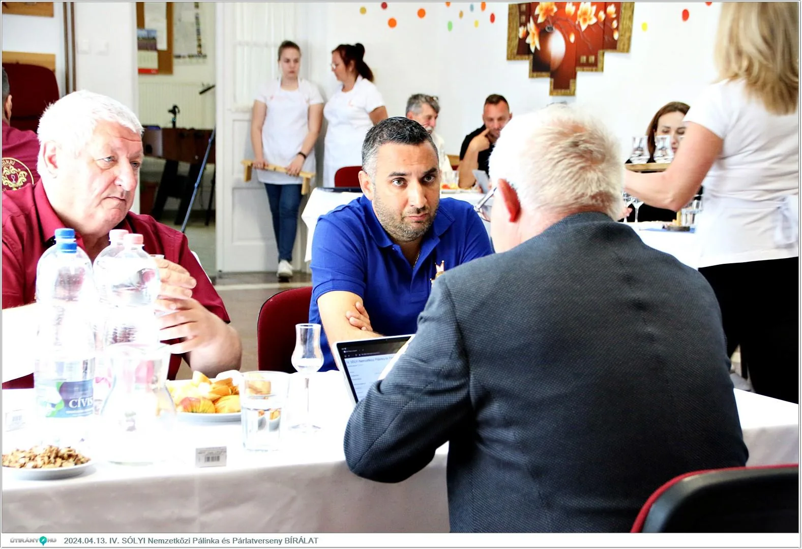 A bírálat pillanatai. Fotók: Útirány.hu