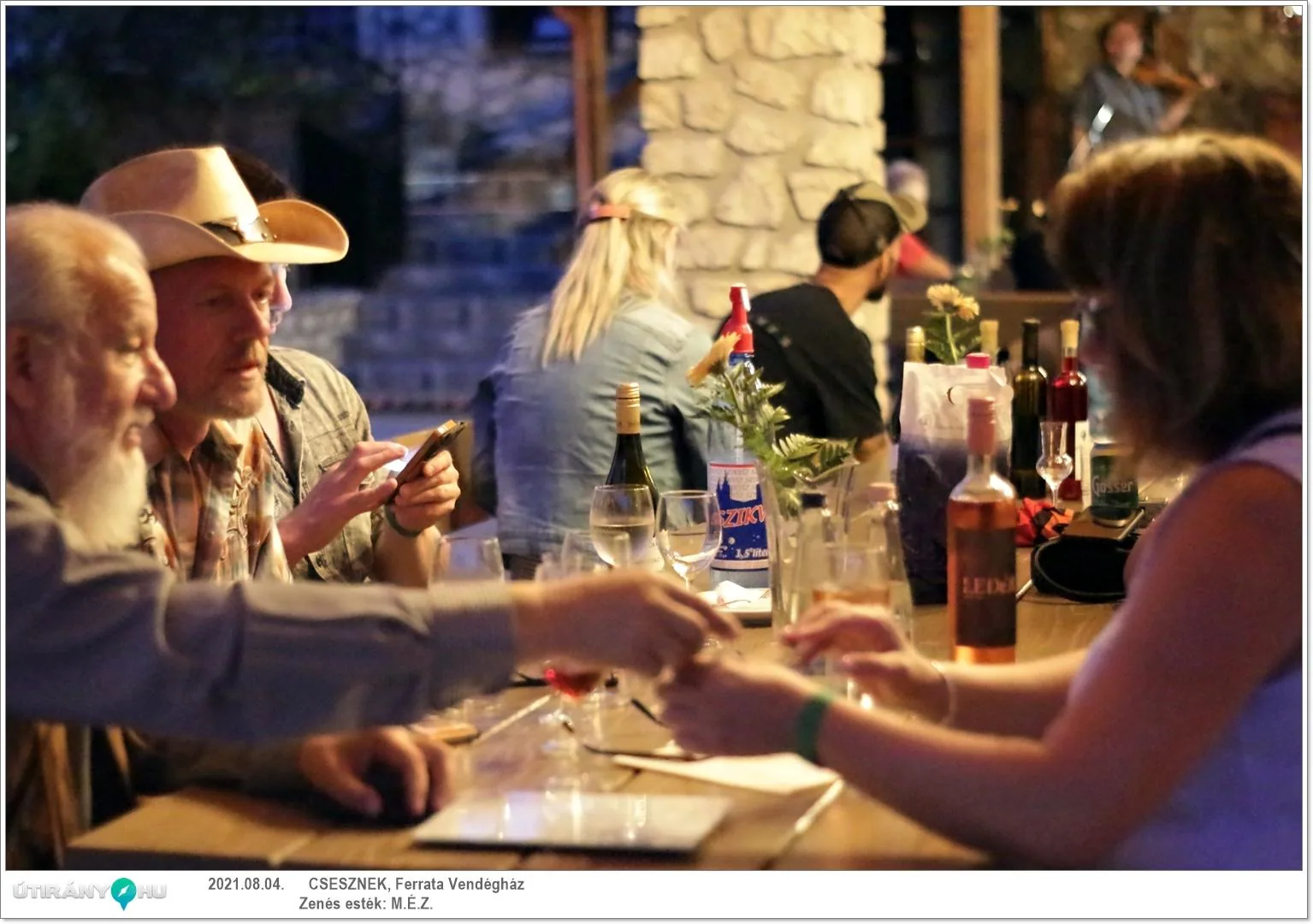 M.É.Z. zenekar és Sápi borkostoló estje