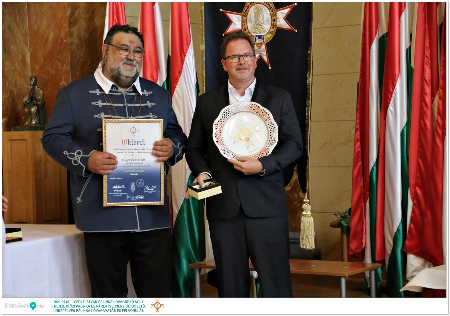 Díjkiosztó, szentelés, avatás, felvonulás