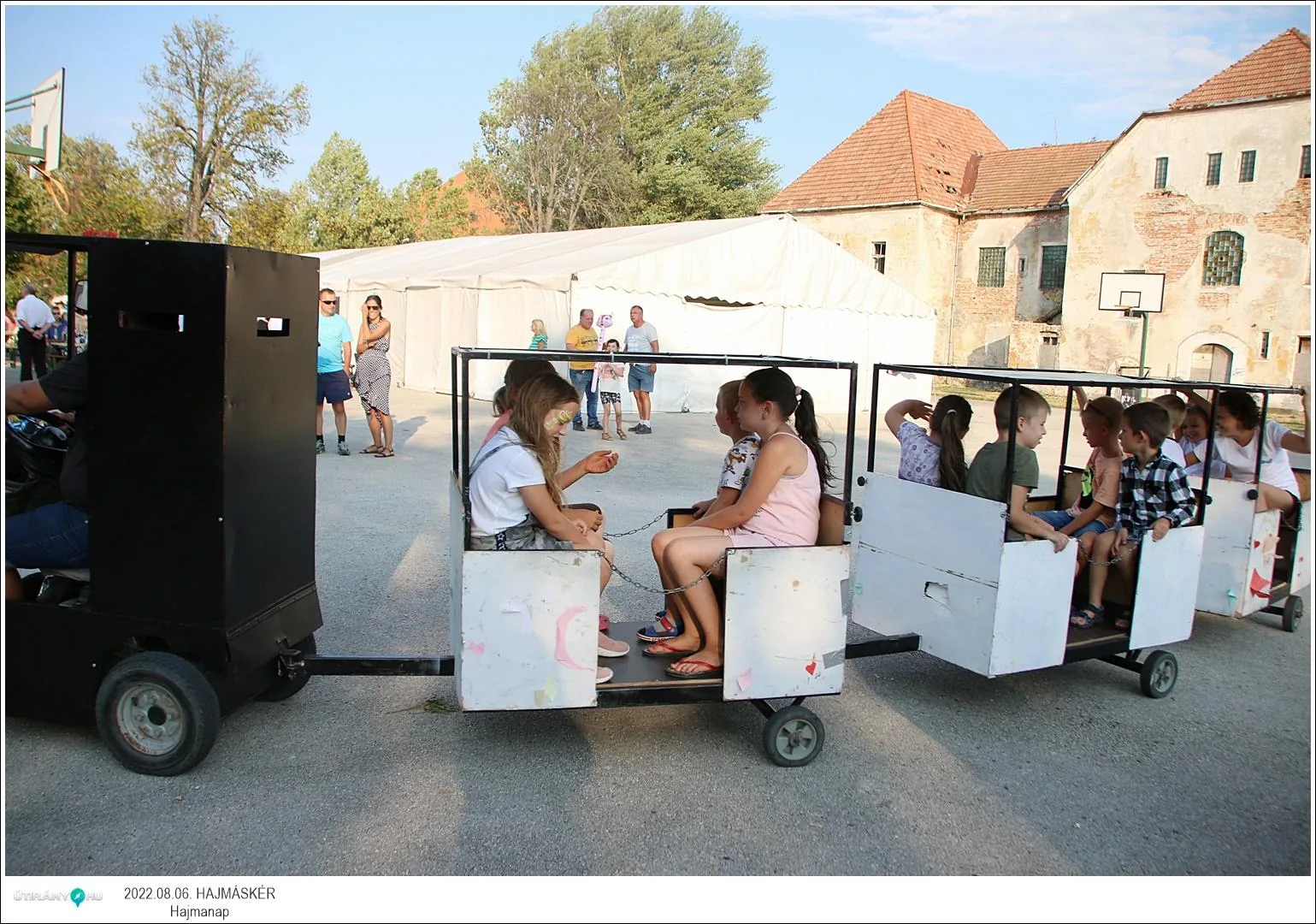 Fotók, Útirány.hu