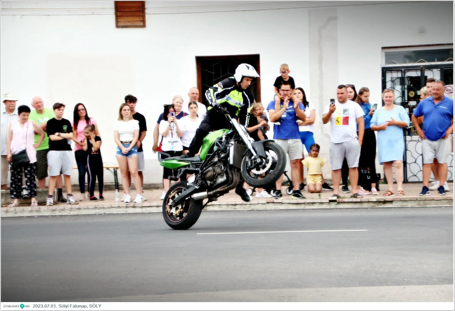 Fotók, Útirány.hu: