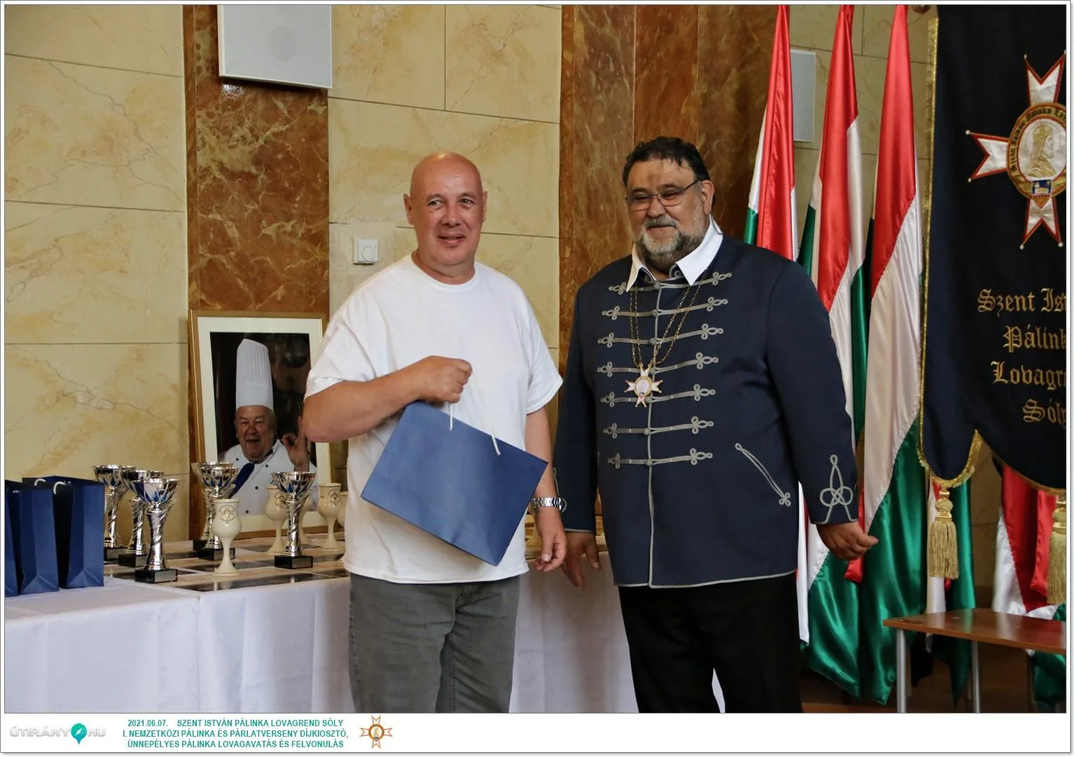 Díjkiosztó, szentelés, avatás, felvonulás