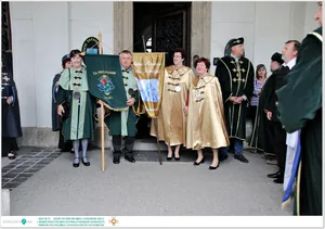 Díjkiosztó, szentelés, avatás, felvonulás