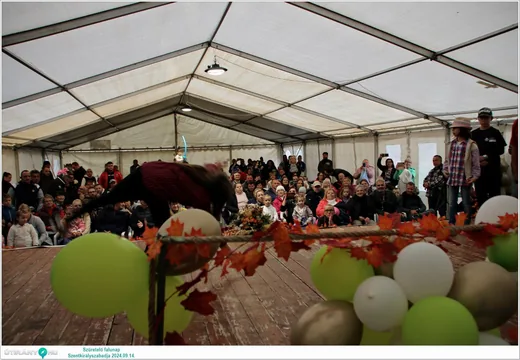 'Szüretelő falunap Szentkirályszabadja' cikk borítóképe